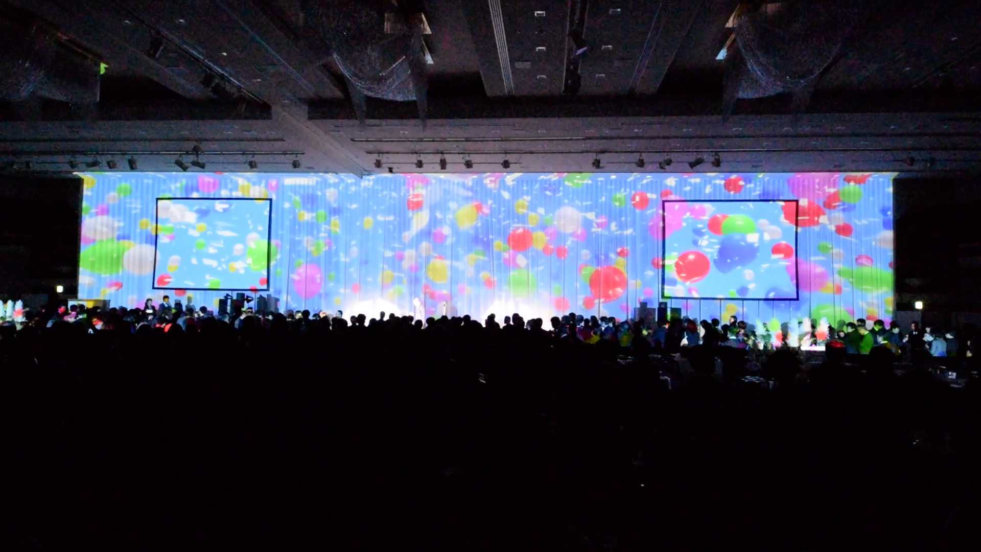 åè¶£ä¼03